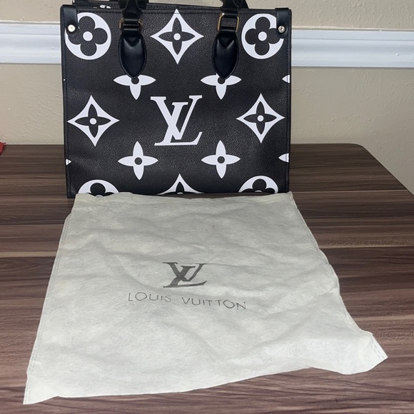 Inspired Monogram Black and White Tote - Picture 16 of 16